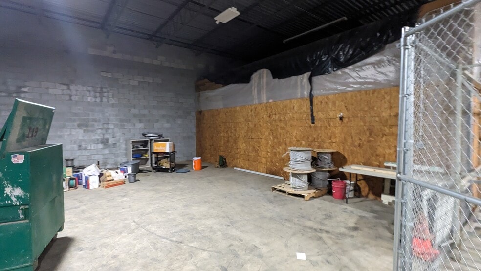 More Photos Of 2105 Maple Ave, Burlington Warehouse For Lease