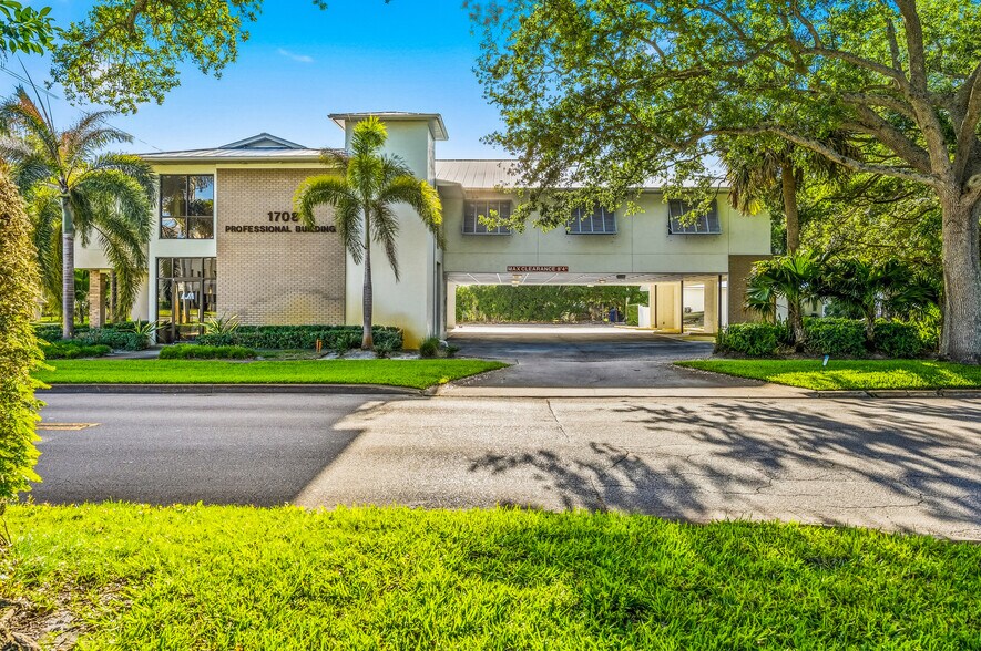 Primary Photo Of 1708 21st St, Vero Beach Office For Sale