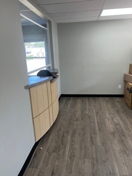 More Photos Of 207 Upper Riverdale Rd, Riverdale Medical For Sale