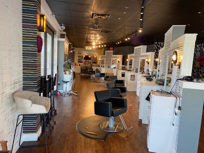 More Photos Of 635 S Wickham Rd, West Melbourne Unknown For Lease