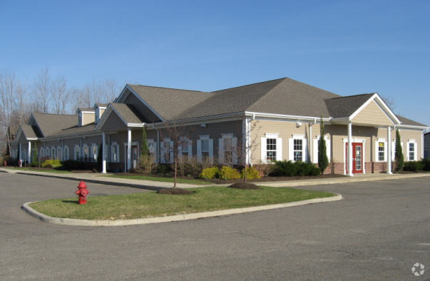 More Photos Of 2494-2508 Medina Rd, Medina Office For Lease