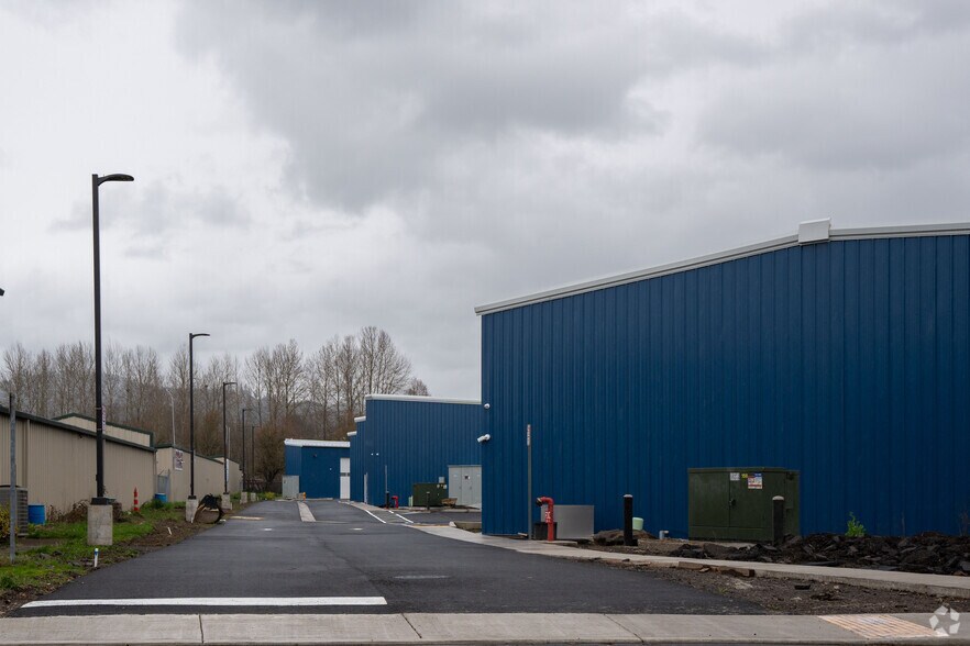 More Photos Of 600 Mitchell Ave, Woodland Warehouse For Lease