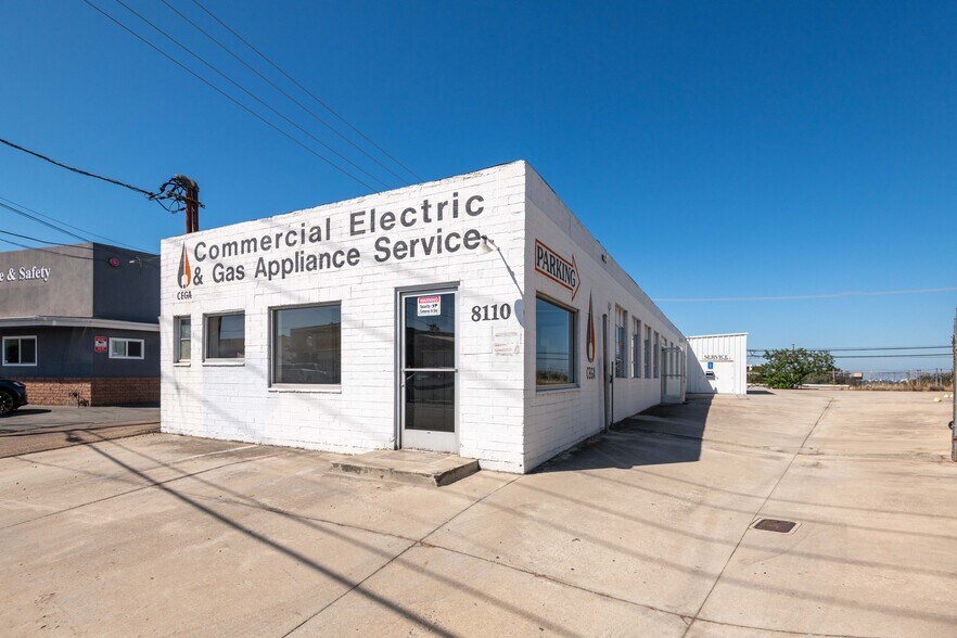 More Photos Of 8110 Commercial St, La Mesa Service For Lease