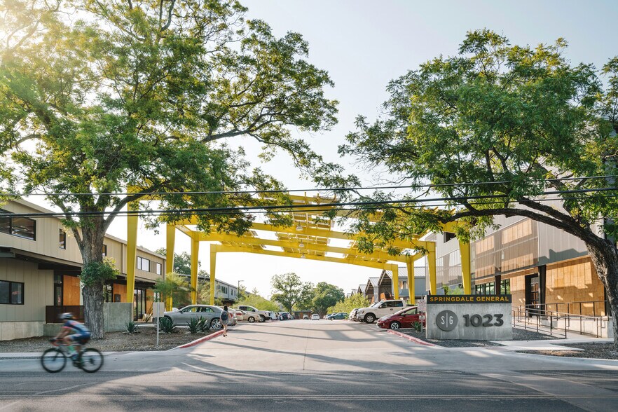 More Photos Of 1023 Springdale Rd, Austin Office For Lease