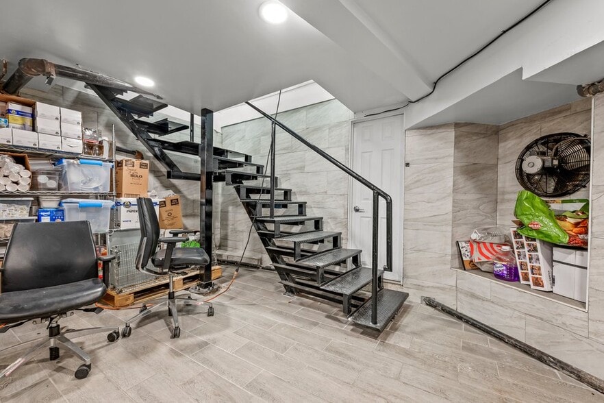 More Photos Of 2325 Arthur Ave, Bronx Apartments For Sale