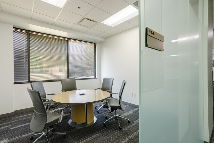 More Photos Of 305 Tech Park Dr, La Vergne Light Manufacturing For Lease