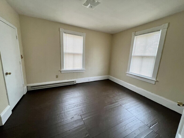 More Photos Of 1114 Lafayette Blvd NW, Roanoke Multifamily For Sale