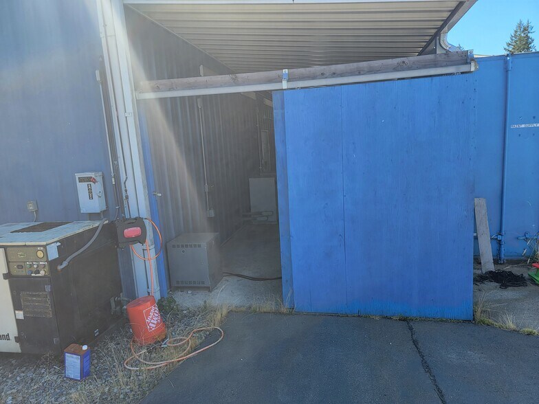 More Photos Of 16371 E State Route 3, Allyn Distribution For Lease