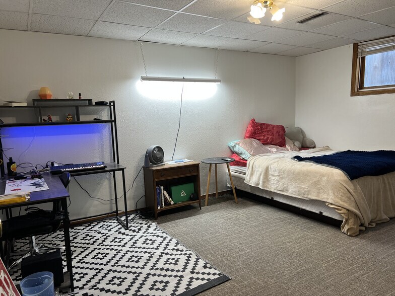 More Photos Of 821 E 7th St, Platte Hotel For Sale