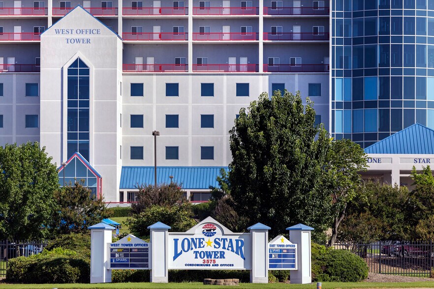 More Photos Of 3575 Lone Star Cir, Fort Worth Apartments For Lease