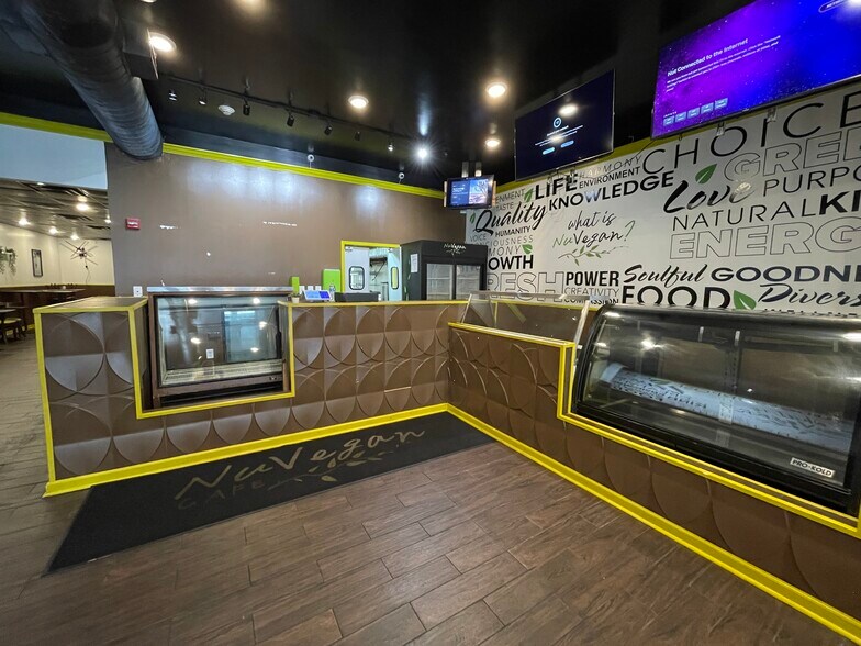 More Photos Of 3105 Saint Paul St, Baltimore Storefront Retail Residential For Lease
