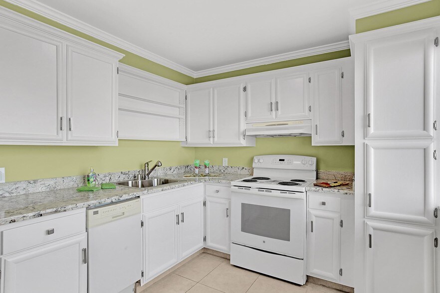 More Photos Of 74 Crestline Dr, San Francisco Multifamily For Sale