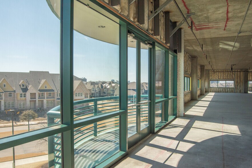 More Photos Of 1801 Wittington Pl, Farmers Branch Office For Lease