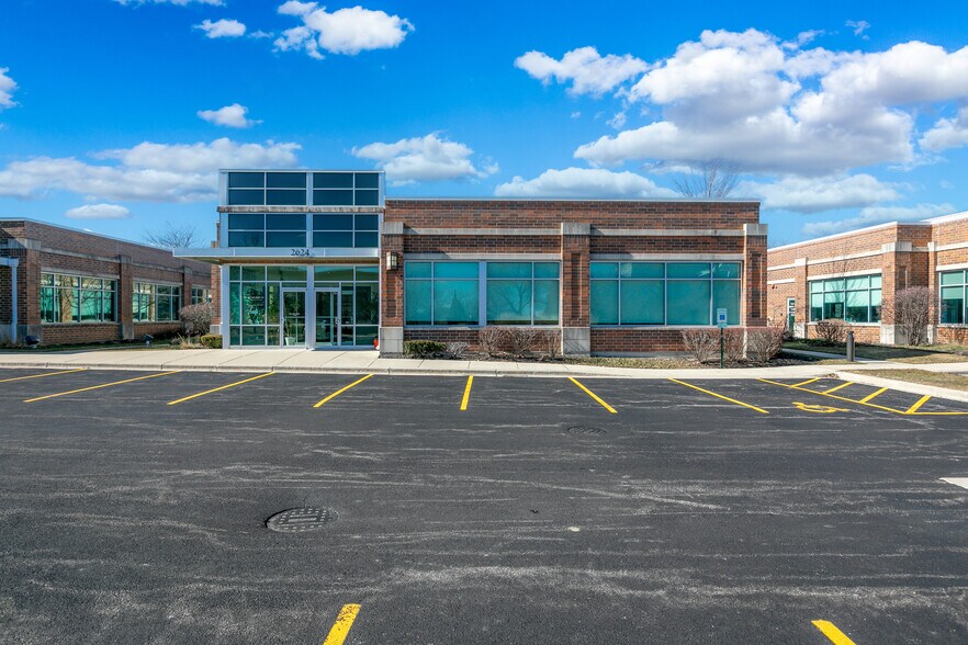 More Photos Of 2624 Patriot Blvd, Glenview Office For Sale