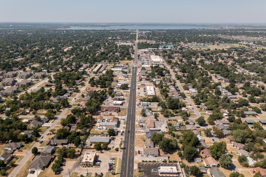 More Photos Of 1225 W Britton Rd, Oklahoma City Office For Sale