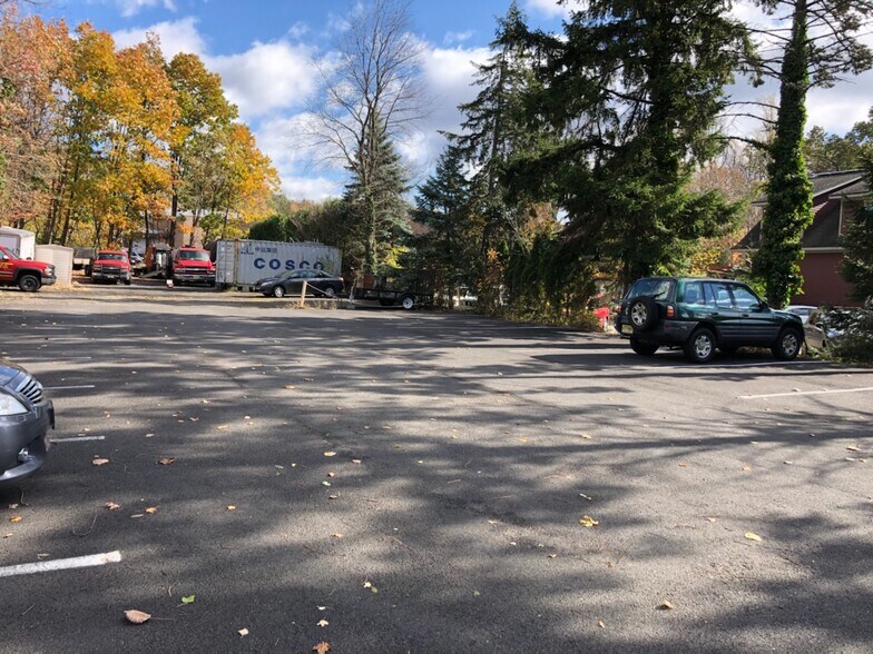 More Photos Of 41 Orchard St, Ramsey Warehouse For Lease