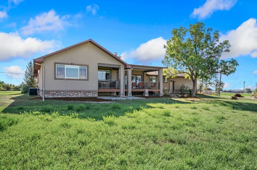 More Photos Of 13299 E County Line Rd, Longmont Flex For Sale