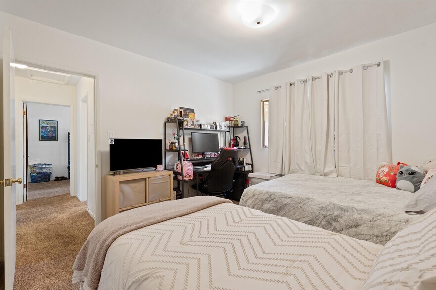 More Photos Of 3728 Redondo Beach Blvd, Torrance Apartments For Sale