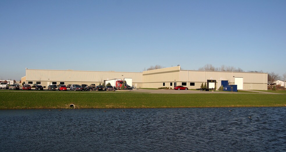 More Photos Of 16707 Southpark Dr, Westfield Warehouse For Lease