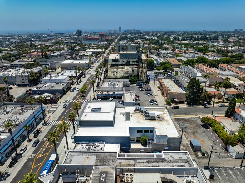 More Photos Of 2101 Wilshire Blvd, Santa Monica Medical For Sale