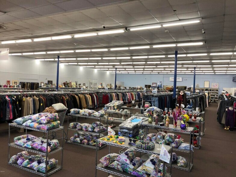 More Photos Of 12100 Highway 49, Gulfport Storefront For Lease