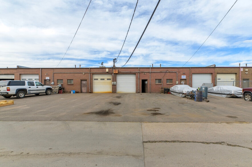 Primary Photo Of 3940-3966 S Mariposa St, Englewood Manufacturing For Lease