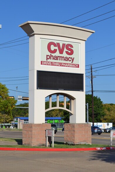 More Photos Of 1231 W Main St, Gun Barrel City Drugstore For Sale