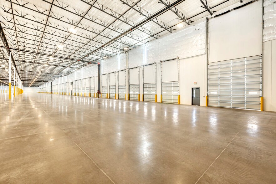 More Photos Of 7501 E Redfield Rd, Scottsdale Warehouse For Sale