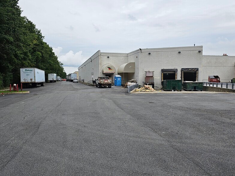 More Photos Of 1-170 Spring Valley Market Pl, Spring Valley Unknown For Sale