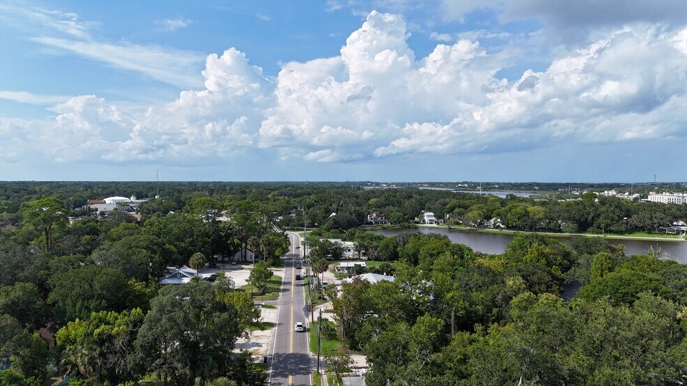 More Photos Of 15 Dixie Hwy, Saint Augustine Warehouse For Sale