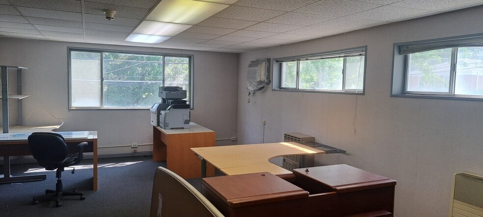 More Photos Of 6957 W North Ave, Oak Park Office For Sale