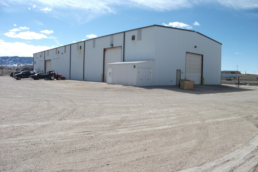 More Photos Of 187 Gusher st, Evansville Manufacturing For Lease