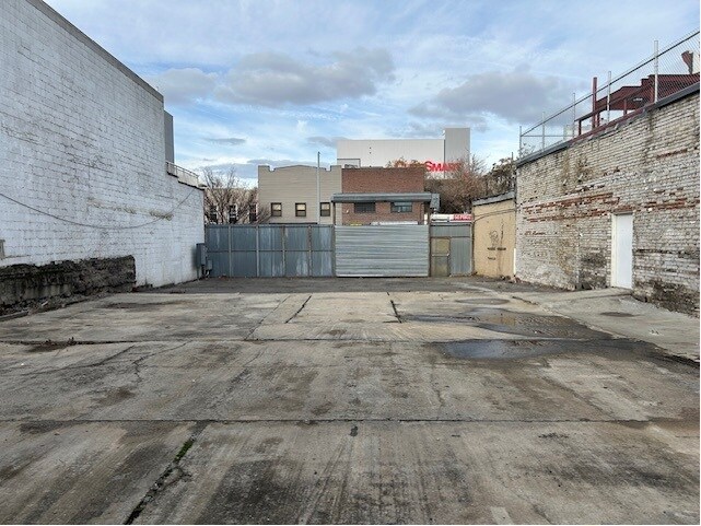 Primary Photo Of 22 Grattan St, Brooklyn Land For Sale