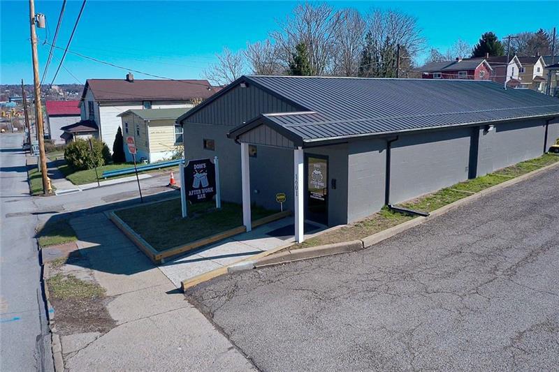 Primary Photo Of 1601 Moravia St, New Castle Bar For Sale