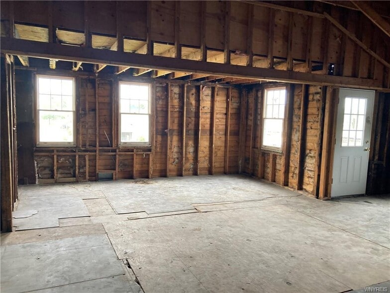 More Photos Of 116 Broad St, Tonawanda Religious Facility For Sale