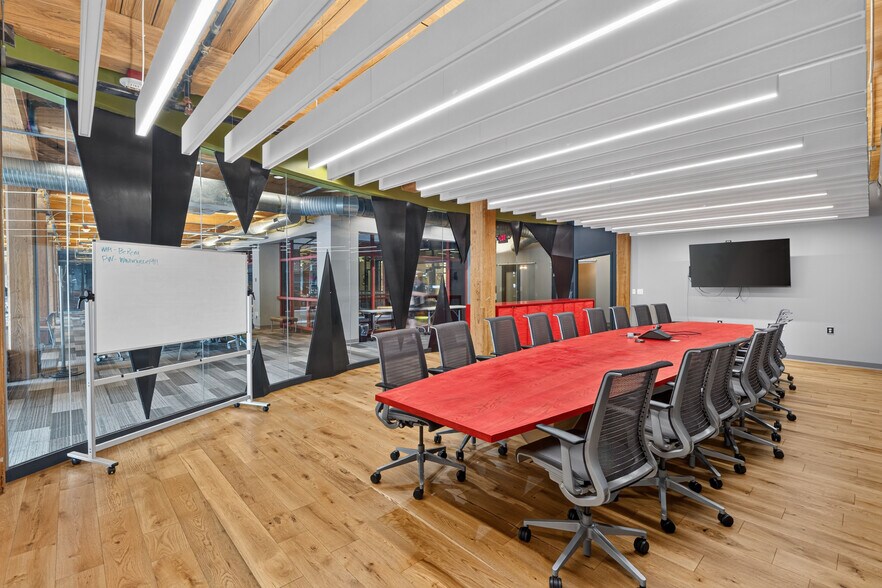 More Photos Of 911-919 Washington Ave, Saint Louis Office For Lease