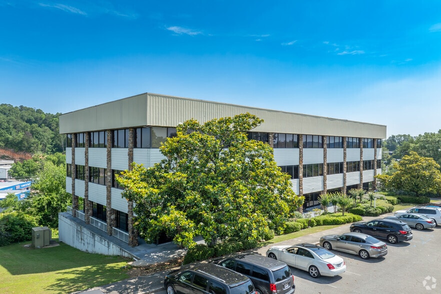 More Photos Of 181 W Valley Ave, Birmingham Office For Lease