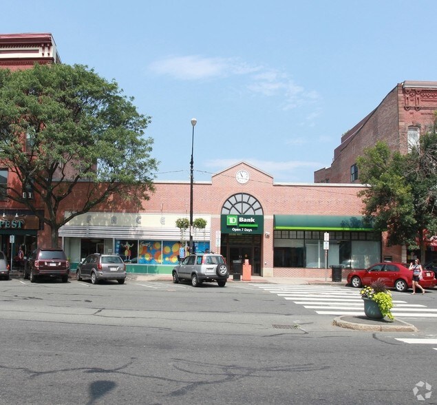 More Photos Of 175 Main St, Northampton Freestanding For Lease
