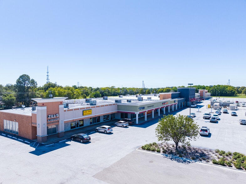 Primary Photo Of 151-395 W Main St, League City Unknown For Lease