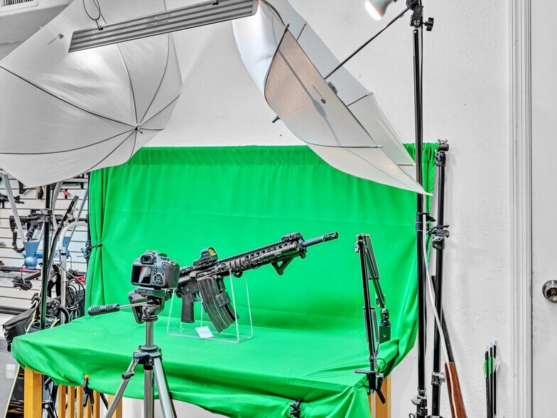 More Photos Of 571-573 SW 27th Ave, Fort Lauderdale Freestanding For Sale