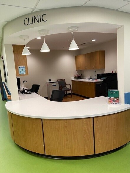 More Photos Of 21 W Clarke Ave, Milford Medical For Lease