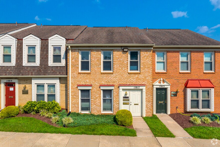 More Photos Of 15815-15825 Crabbs Branch Way, Derwood Office For Sale