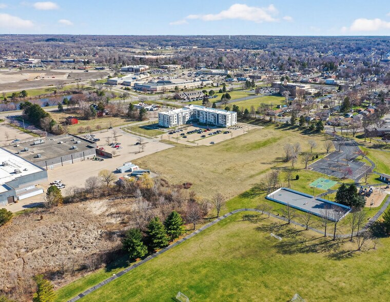 More Photos Of 939 W Main St, West Dundee Land For Sale