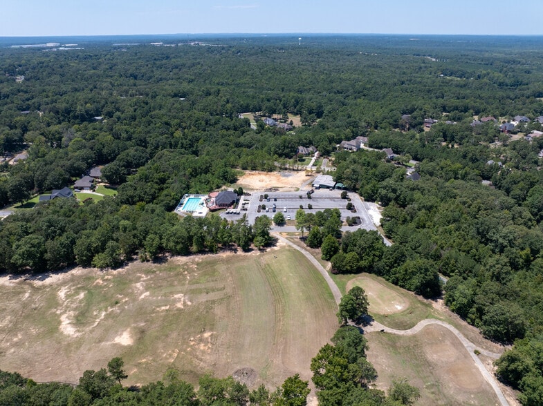 More Photos Of 128 Oakview Club Dr, Macon-Bibb Golf Course Driving Range For Sale