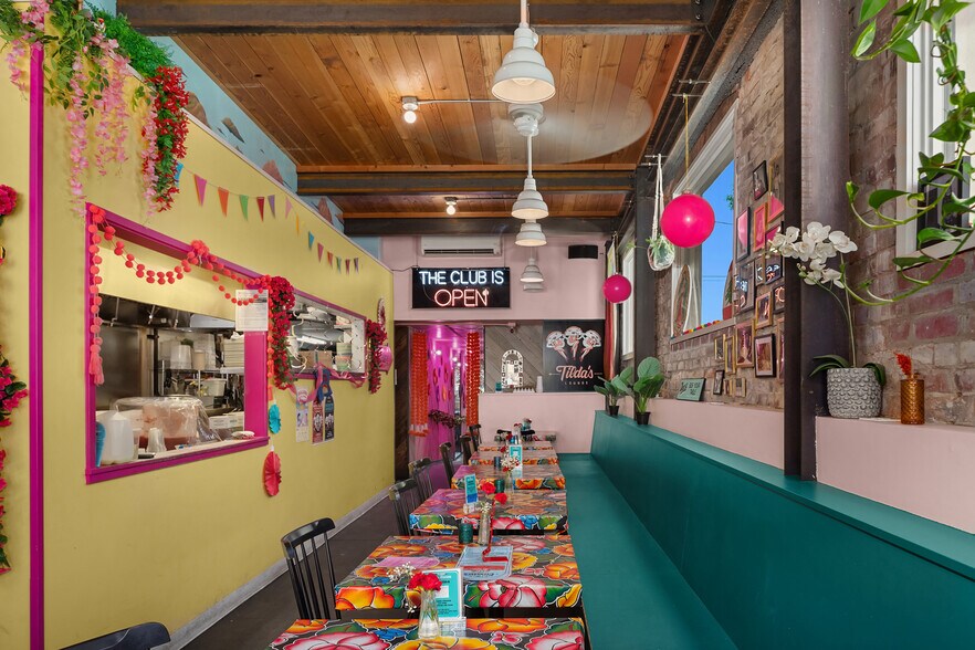 More Photos Of 5239 Ballard Ave, Seattle Storefront For Sale