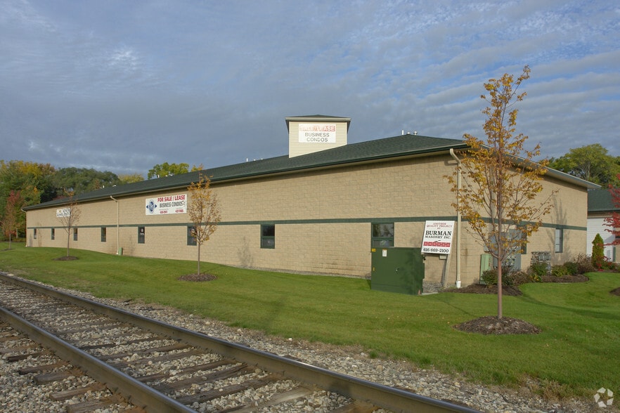 More Photos Of 2879-2893 Sanford Ave SW, Grandville Warehouse For Lease
