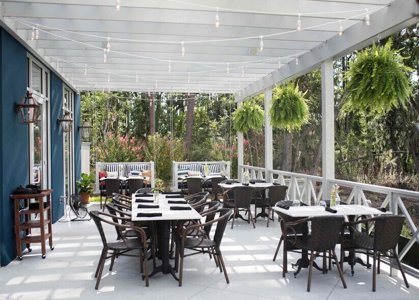 More Photos Of 7815 E US Hwy 80, Savannah Restaurant For Sale