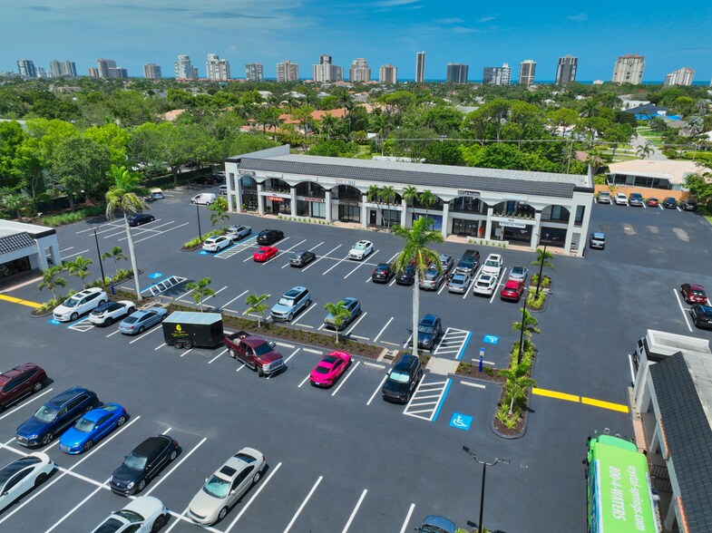 More Photos Of 4949 Tamiami Trl, Naples Unknown For Lease