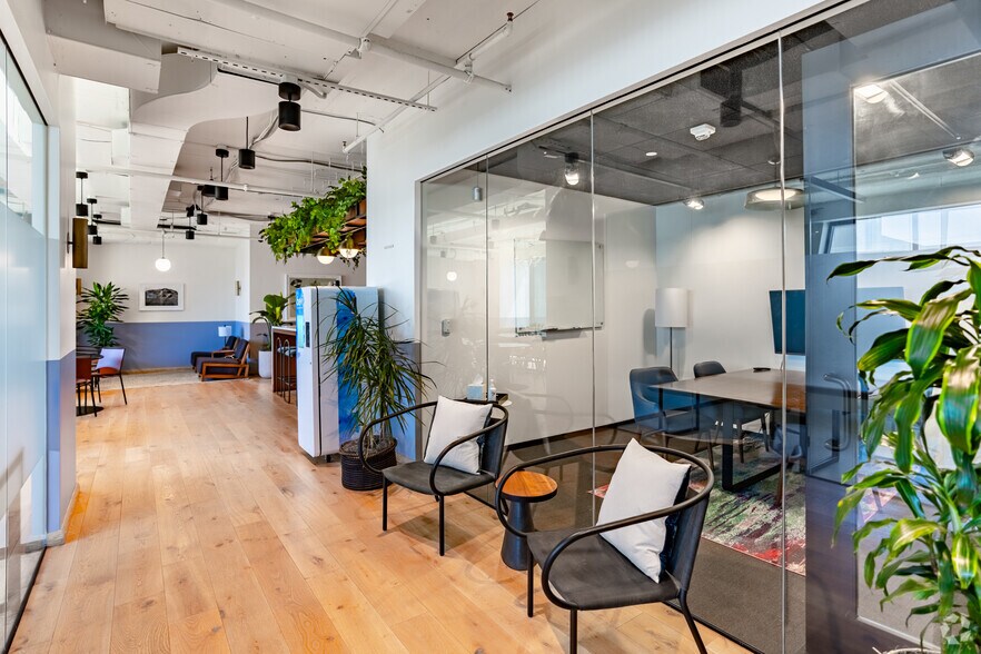 More Photos Of 2461 Eisenhower Ave, Alexandria Office For Lease