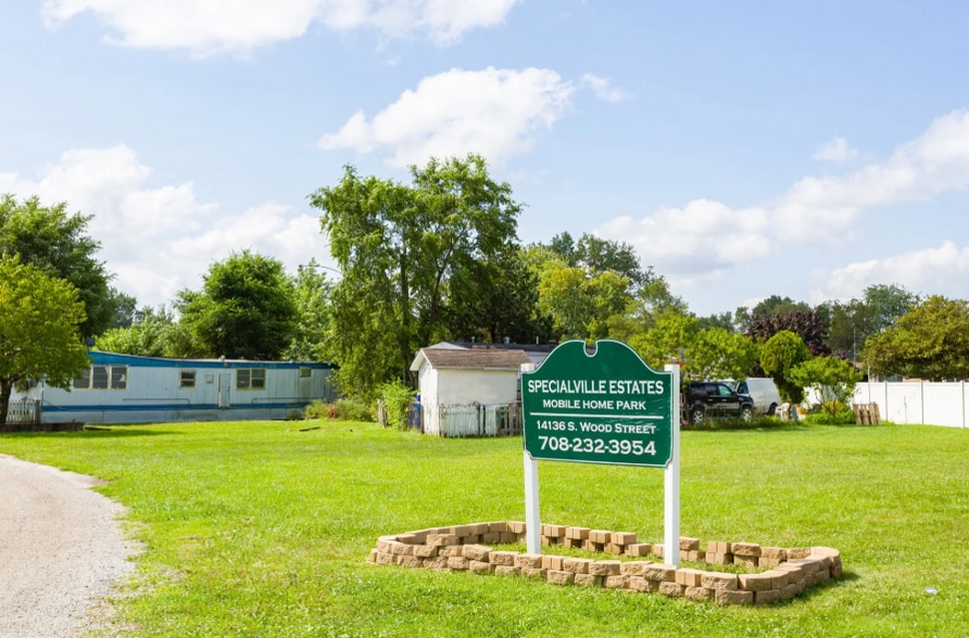More Photos Of 14136 Wood St, Dixmoor Manufactured Housing Mobile Home Park For Sale